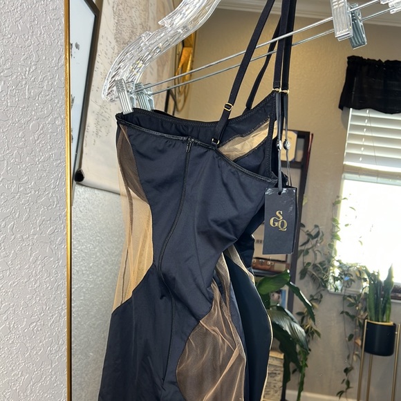 God Save Queens ‘Carmen’ Dress NWT - Picture 11 of 11